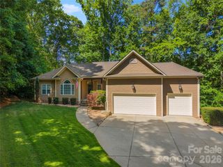 686 White Oaks Road, Mooresville, NC 28115