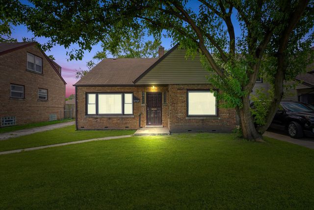 8742 S Washtenaw Avenue, Evergreen Park, IL 60805