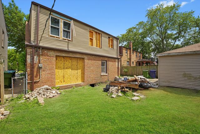 8742 S Washtenaw Avenue, Evergreen Park, IL 60805