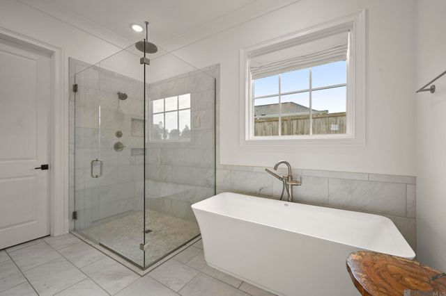 3166 Veranda Lakes Dr, Baton Rouge, LA 70810
