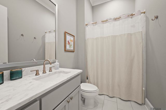 3166 Veranda Lakes Dr, Baton Rouge, LA 70810
