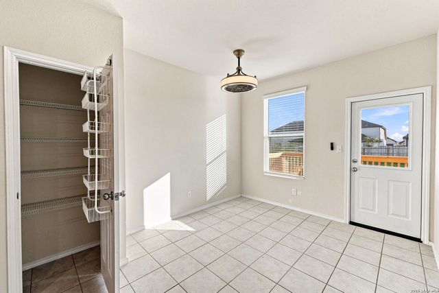 882 Crested Iris, New Braunfels, TX 78130
