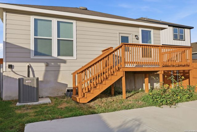 882 Crested Iris, New Braunfels, TX 78130