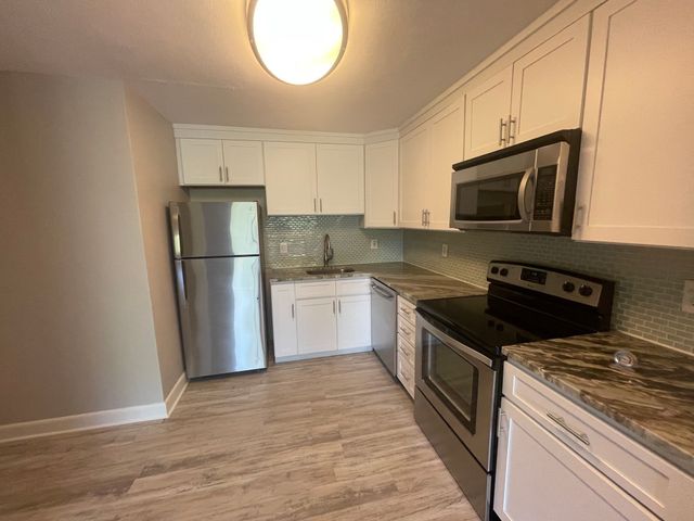 519 Washington St 9, Brookline, MA 02446