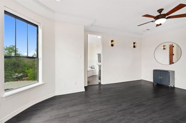 8117 Joy RD, Volente, TX 78641