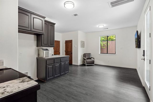 8117 Joy RD, Volente, TX 78641