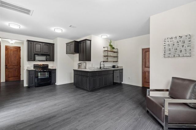 8117 Joy RD, Volente, TX 78641
