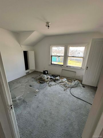 231 W Bennett Avenue, Ferndale, MI 48220