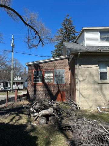 231 W Bennett Avenue, Ferndale, MI 48220