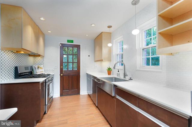 3214 19TH RD N, Arlington, VA 22201