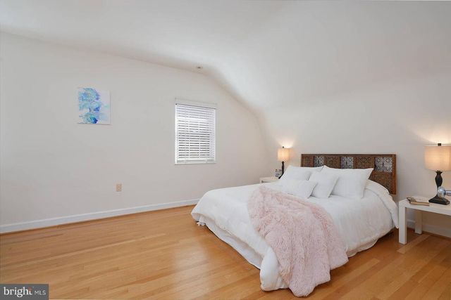 3214 19TH RD N, Arlington, VA 22201