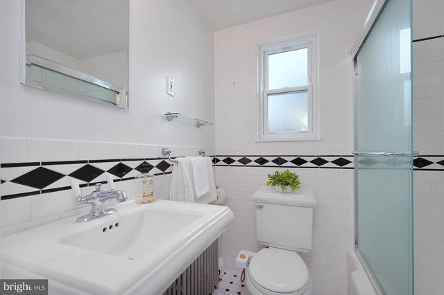 3214 19TH RD N, Arlington, VA 22201