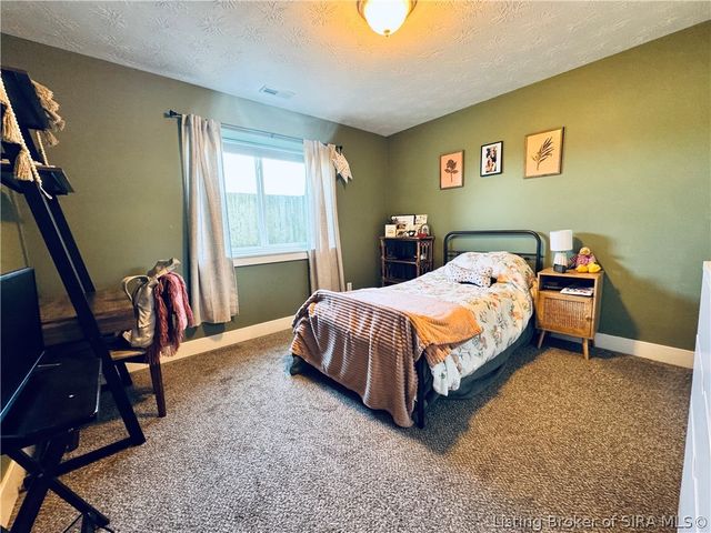 5006 Oak Hill, Georgetown, IN 47122