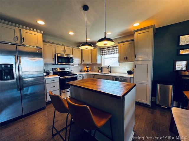 5006 Oak Hill, Georgetown, IN 47122