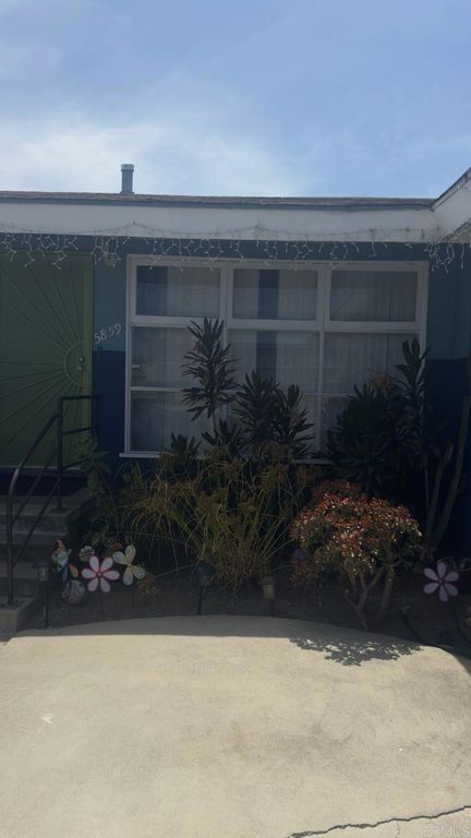 Image 3 of property listing at 5859 Skyline Drive, San Diego, CA 92114