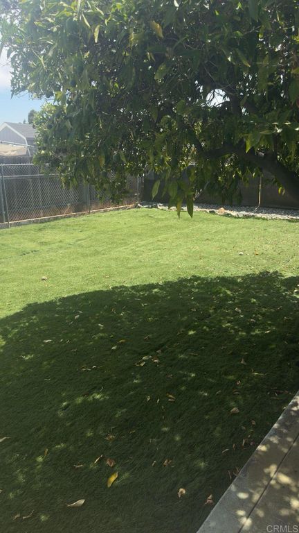 Image 8 of property listing at 5859 Skyline Drive, San Diego, CA 92114