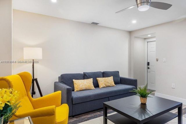 505 SE 20th St 1, Fort Lauderdale, FL 33316