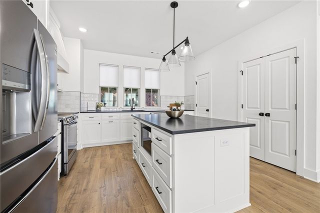 444 E Martin Luther King Jr Boulevard, Fayetteville, AR 72701