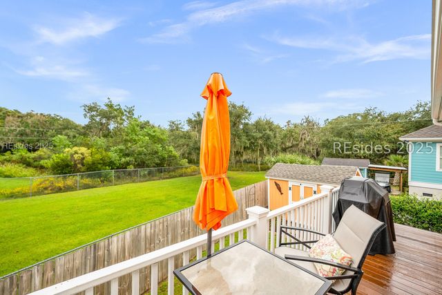 1642 Old Shell Rd, Port Royal, SC 29935