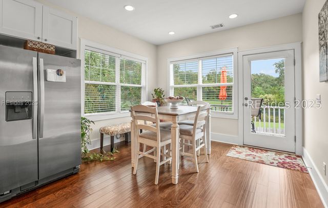 1642 Old Shell Rd, Port Royal, SC 29935