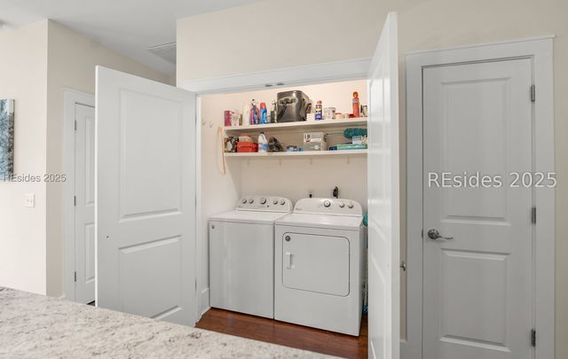 1642 Old Shell Rd, Port Royal, SC 29935