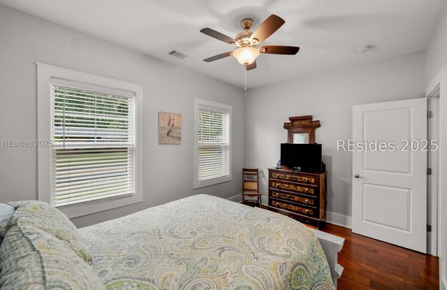 1642 Old Shell Rd, Port Royal, SC 29935