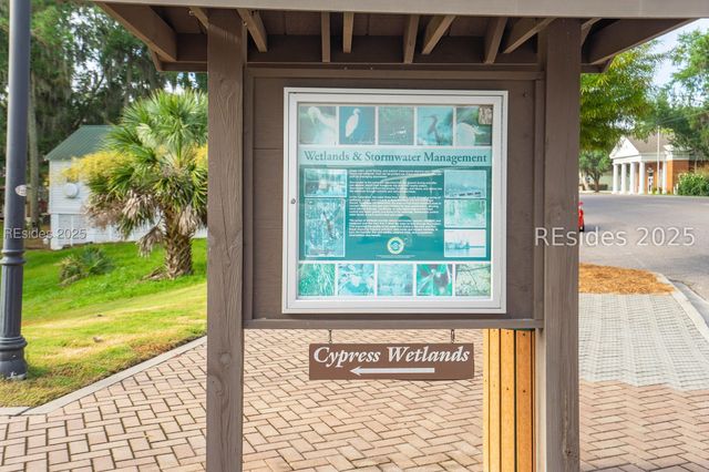 1642 Old Shell Rd, Port Royal, SC 29935