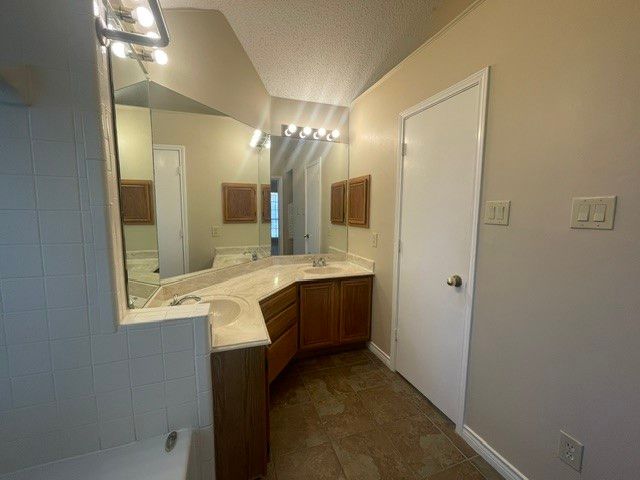 4741 Birchbend Lane, Fort Worth, TX 76137