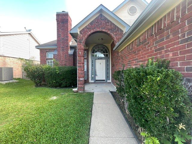4741 Birchbend Lane, Fort Worth, TX 76137