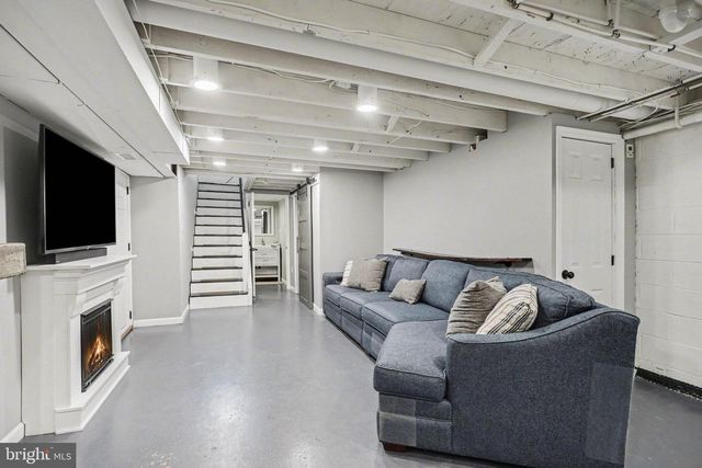 2848 KISSEL HILL RD, Lititz, PA 17543