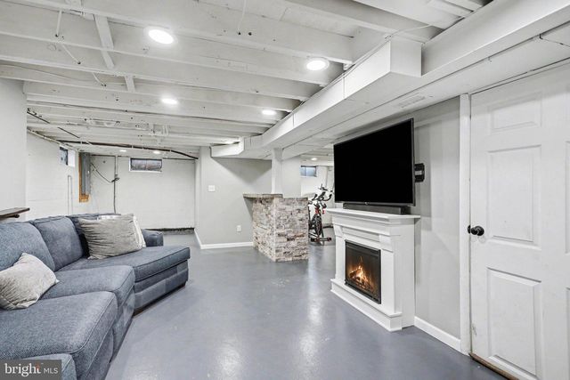 2848 KISSEL HILL RD, Lititz, PA 17543