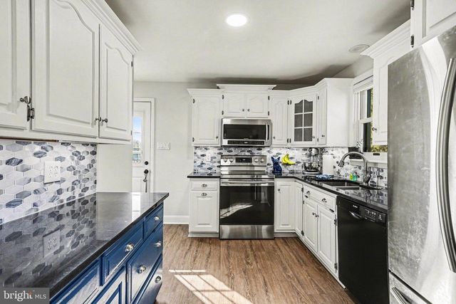 2848 KISSEL HILL RD, Lititz, PA 17543