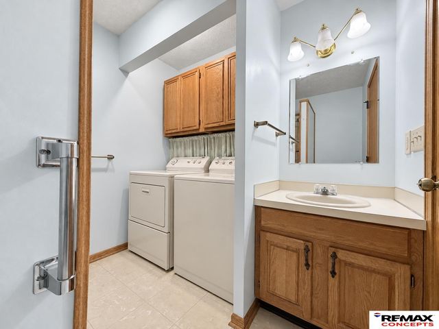 5519 Enterprise Drive, Lincoln, NE 68521