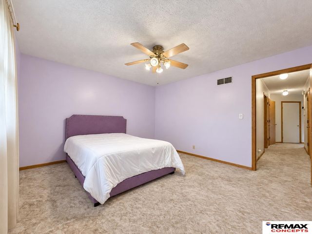 5519 Enterprise Drive, Lincoln, NE 68521