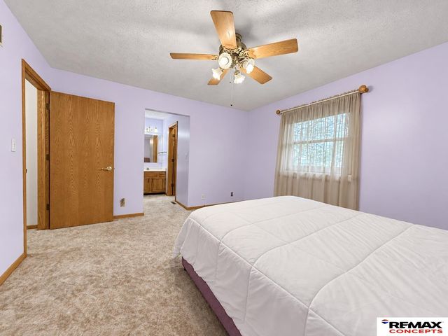 5519 Enterprise Drive, Lincoln, NE 68521