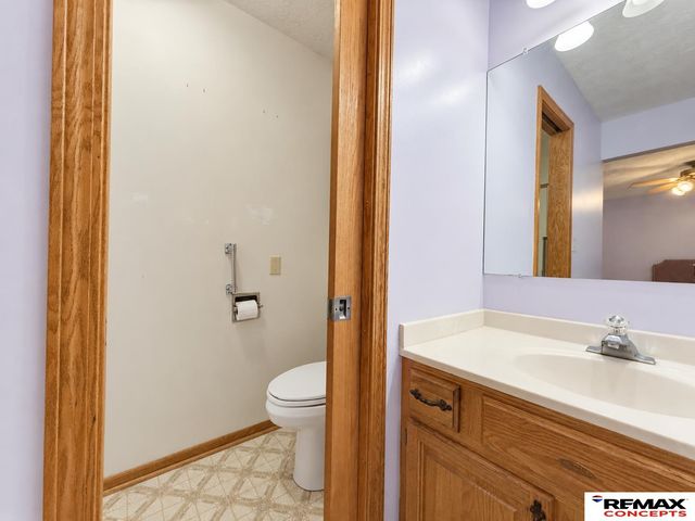 5519 Enterprise Drive, Lincoln, NE 68521