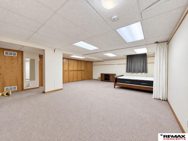 5519 Enterprise Drive, Lincoln, NE 68521
