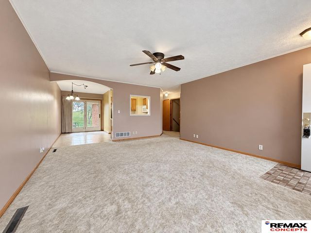 5519 Enterprise Drive, Lincoln, NE 68521