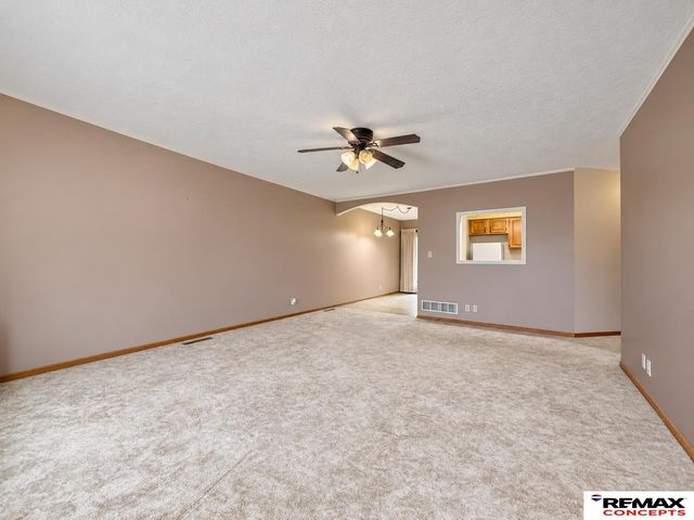 5519 Enterprise Drive, Lincoln, NE 68521