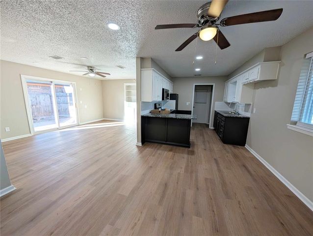 7440 NW 6th Street, Oklahoma City, OK 73127