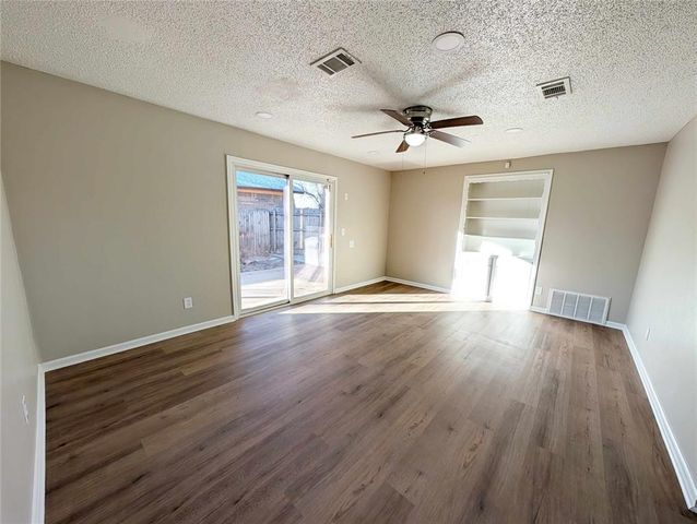 7440 NW 6th Street, Oklahoma City, OK 73127