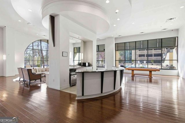 3040 Peachtree Road NW 309, Atlanta, GA 30305