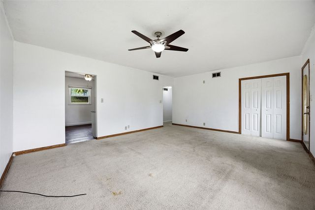 1224 20th Street SW, Cedar Rapids, IA 52404
