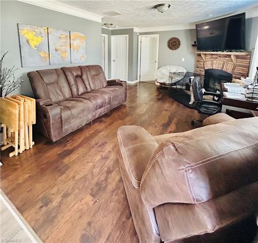 111 Fosstoral Street, King, NC 27021