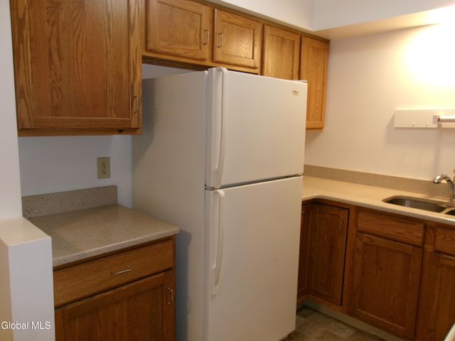 222 S Ten Broeck Street Apt 3, Scotia, NY 12302