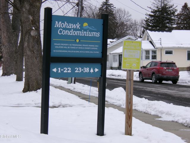 222 S Ten Broeck Street Apt 3, Scotia, NY 12302