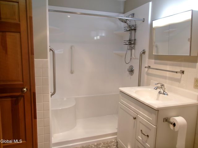 222 S Ten Broeck Street Apt 3, Scotia, NY 12302