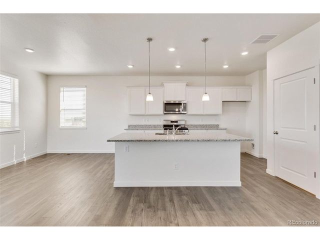 1505 Pinnacle Ave, Brighton, CO 80603