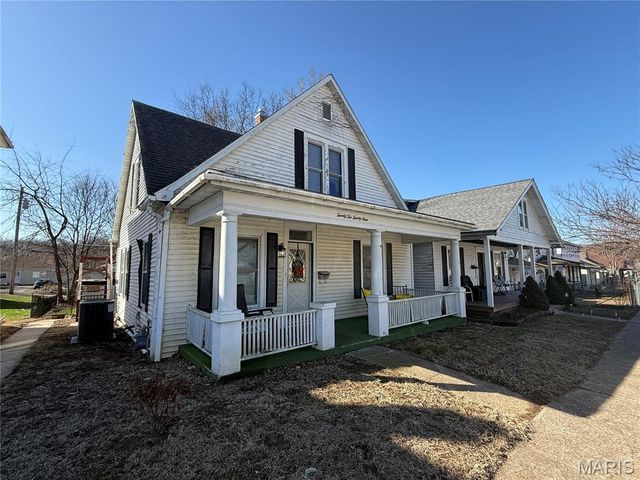 2229 Chestnut Street, Hannibal, MO 63401