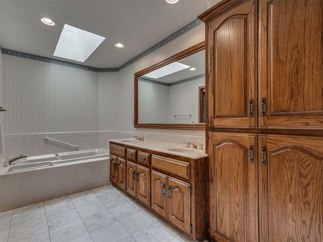 3719 Barwick Court, Norman, OK 73072